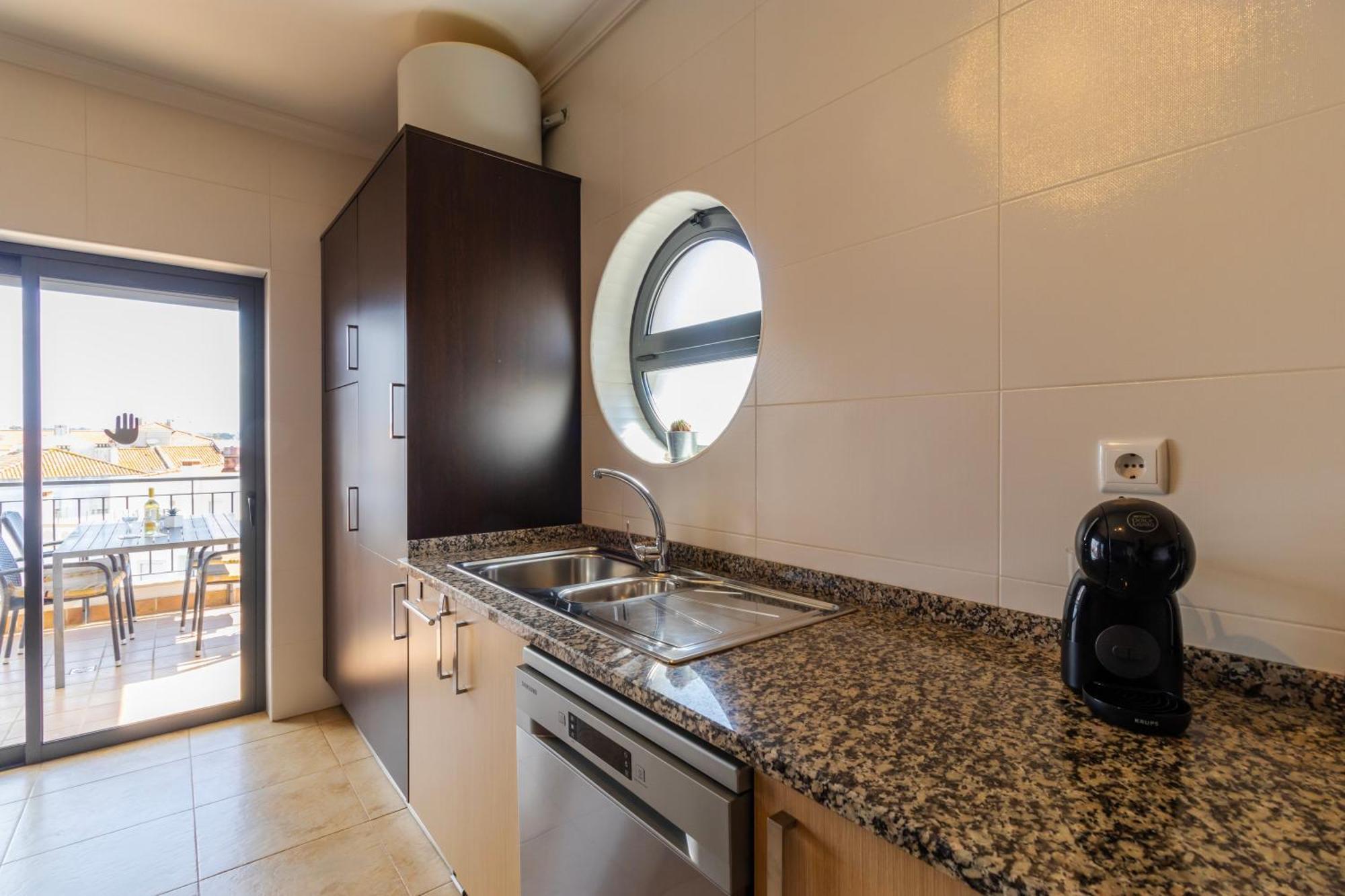 James's Quinta Palmeiras: Spacious Luxury Near Town And Apartment *